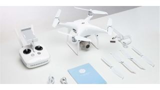 Phantom 4 Pro V2: Распаковка и Обзор
